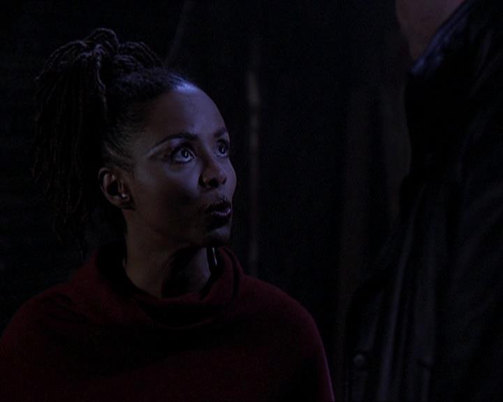 Charmed-Online-dot-414TheThreeFacesOfPhoebe1465.jpg