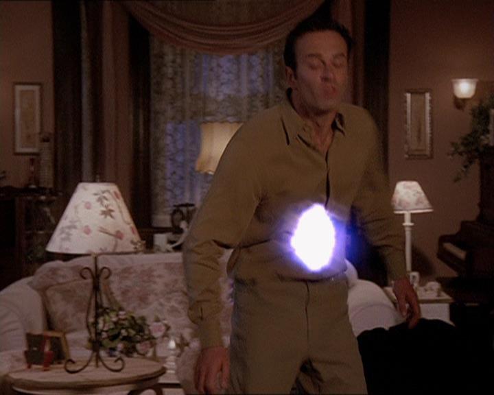 Charmed-Online-dot-414TheThreeFacesOfPhoebe1496.jpg