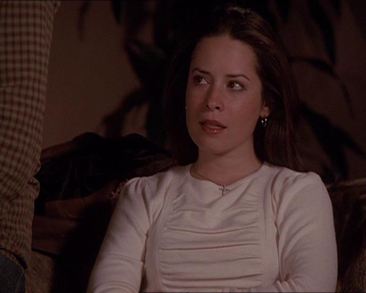 Charmed-Online-dot-414TheThreeFacesOfPhoebe1577.jpg