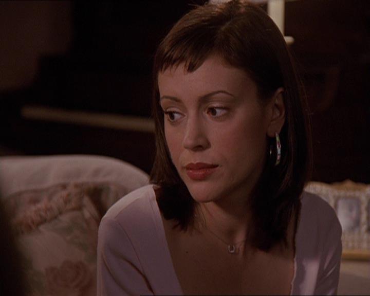 Charmed-Online-dot-414TheThreeFacesOfPhoebe1584.jpg