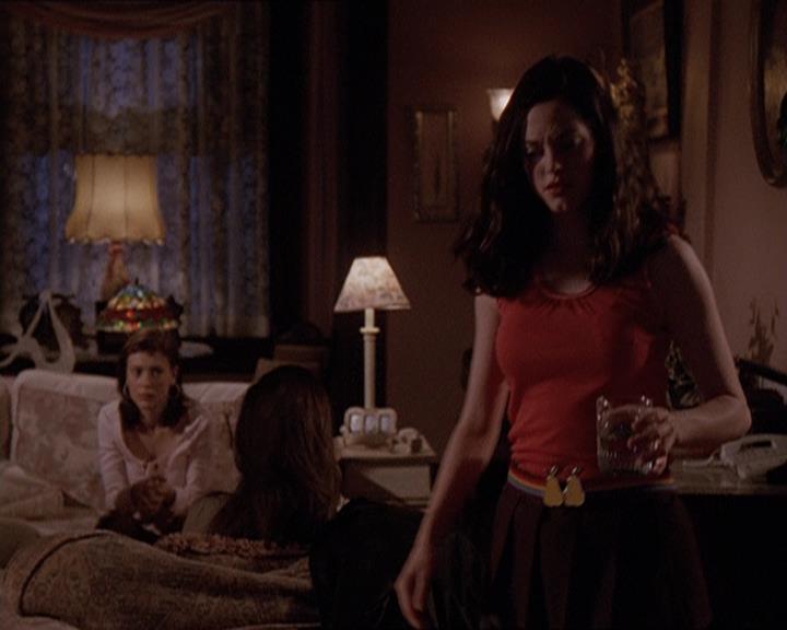 Charmed-Online-dot-414TheThreeFacesOfPhoebe1635.jpg