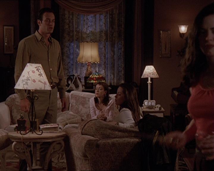 Charmed-Online-dot-414TheThreeFacesOfPhoebe1661.jpg
