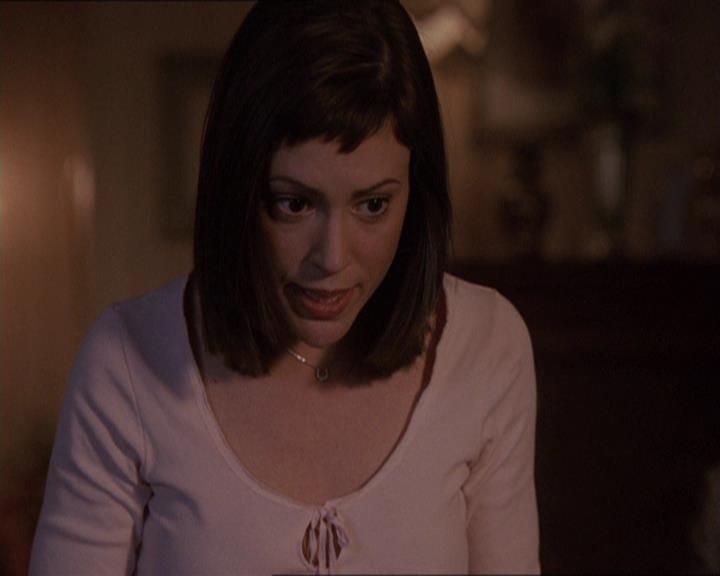 Charmed-Online-dot-414TheThreeFacesOfPhoebe1751.jpg