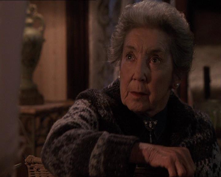 Charmed-Online-dot-414TheThreeFacesOfPhoebe1761.jpg