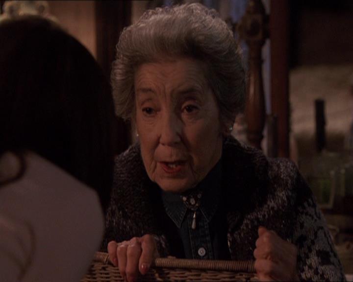 Charmed-Online-dot-414TheThreeFacesOfPhoebe1777.jpg