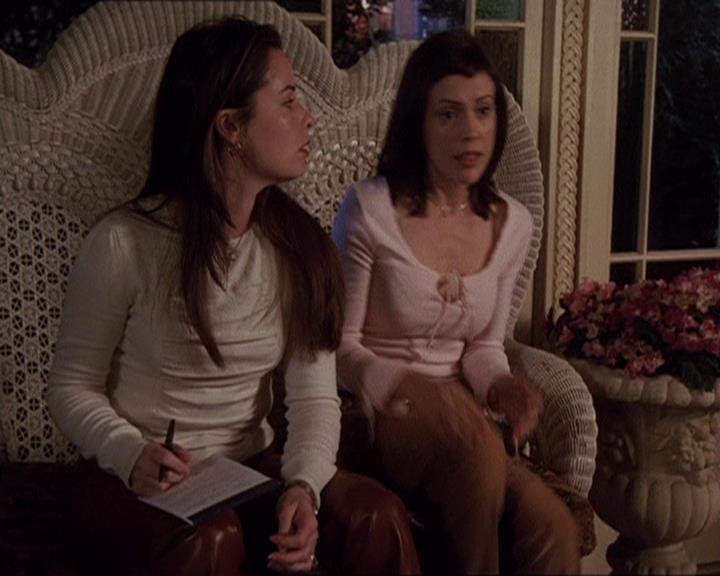 Charmed-Online-dot-414TheThreeFacesOfPhoebe1808.jpg