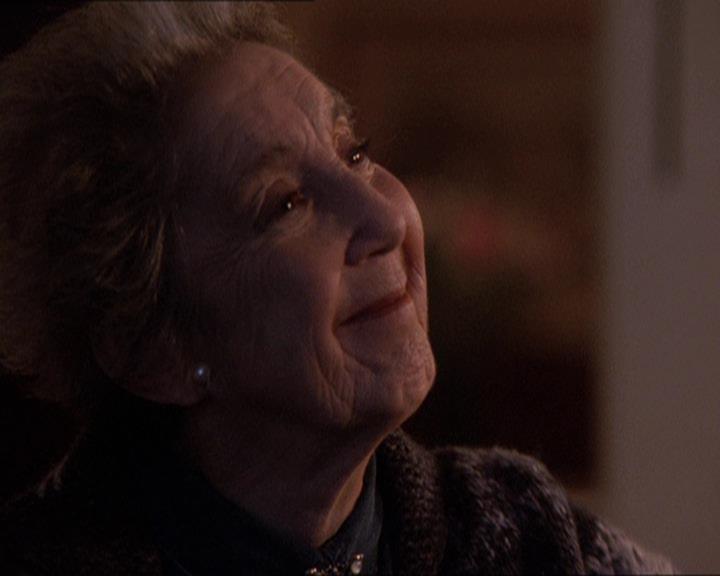 Charmed-Online-dot-414TheThreeFacesOfPhoebe2050.jpg