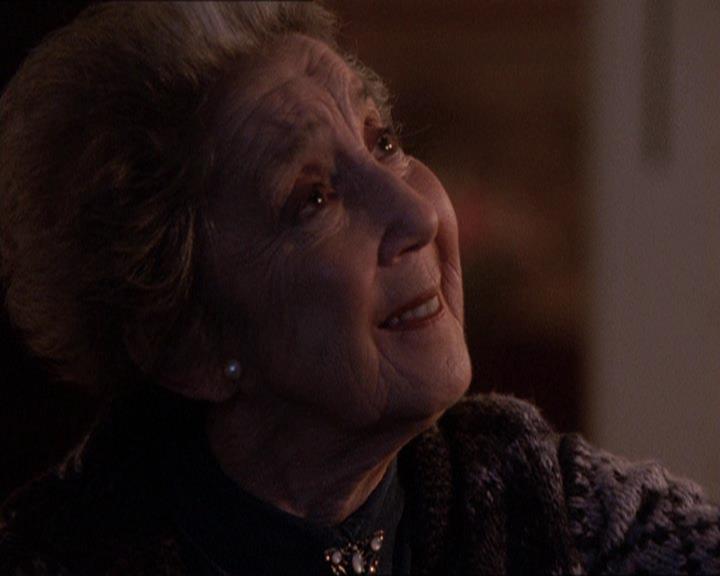 Charmed-Online-dot-414TheThreeFacesOfPhoebe2053.jpg