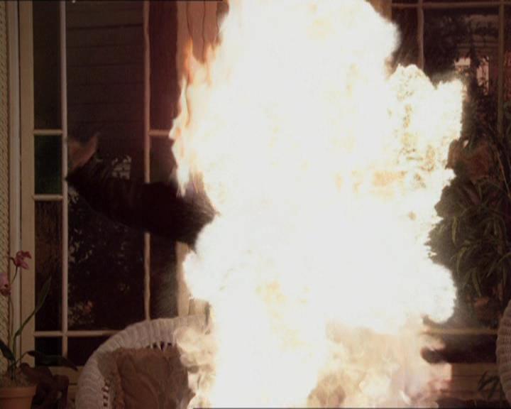 Charmed-Online-dot-414TheThreeFacesOfPhoebe2153.jpg