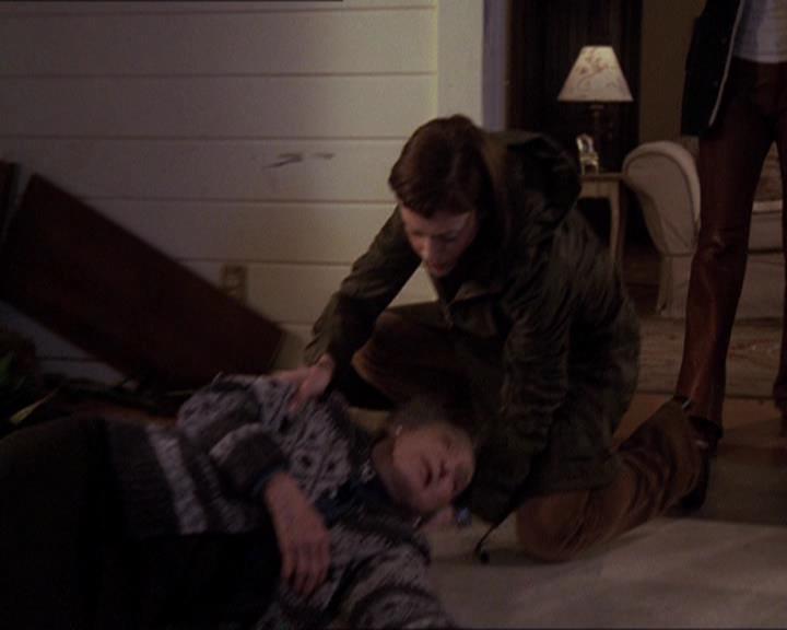 Charmed-Online-dot-414TheThreeFacesOfPhoebe2161.jpg