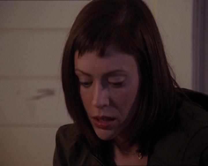 Charmed-Online-dot-414TheThreeFacesOfPhoebe2171.jpg