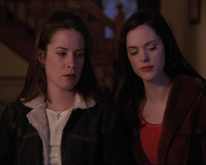 Charmed-Online-dot-414TheThreeFacesOfPhoebe2199.jpg