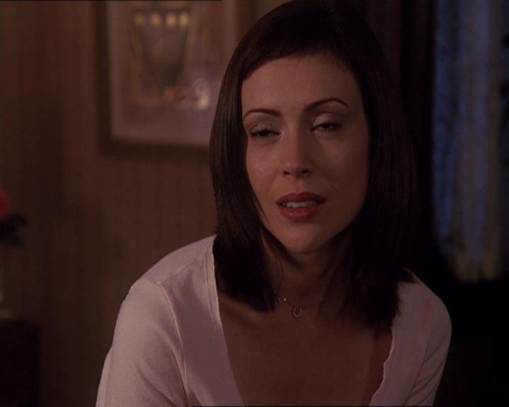 Charmed-Online-dot-414TheThreeFacesOfPhoebe2348.jpg