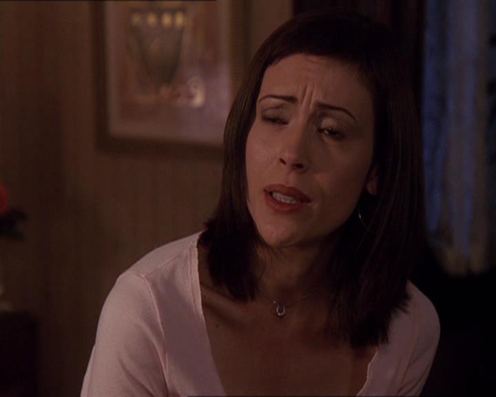 Charmed-Online-dot-414TheThreeFacesOfPhoebe2381.jpg