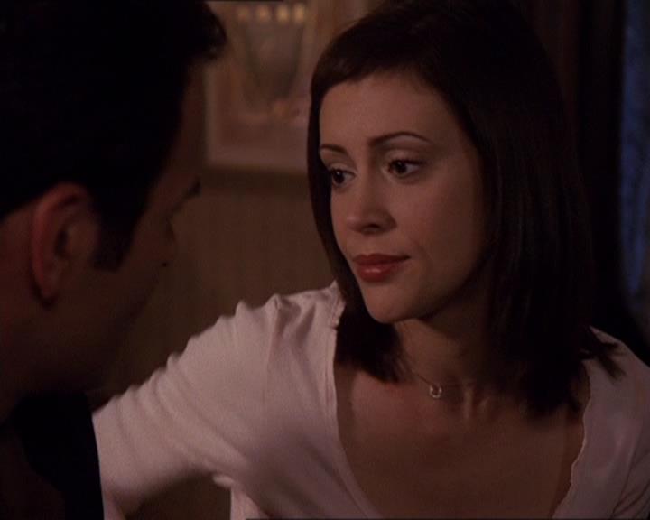 Charmed-Online-dot-414TheThreeFacesOfPhoebe2402.jpg