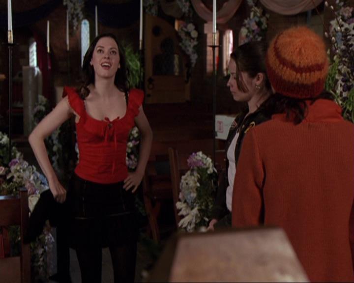 Charmed-Online-dot-415Marry-Go-Around0058.jpg