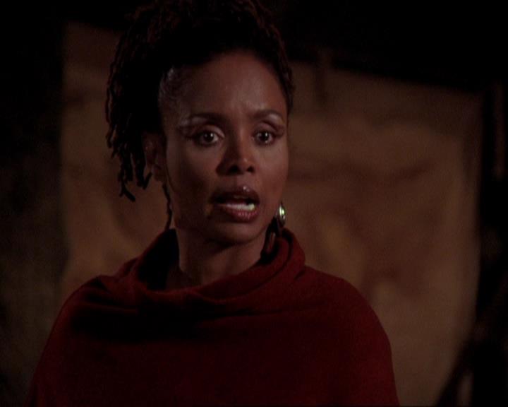 Charmed-Online-dot-415Marry-Go-Around0141.jpg