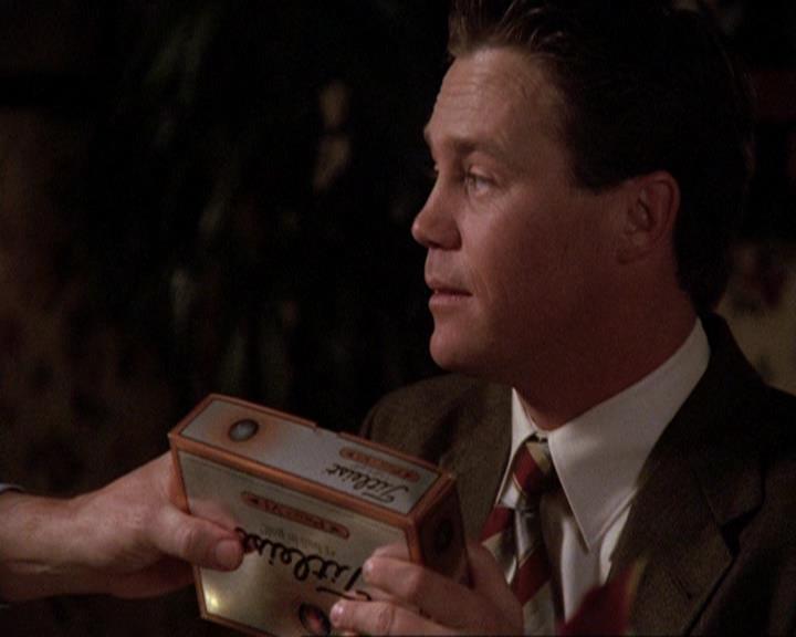 Charmed-Online-dot-415Marry-Go-Around0306.jpg