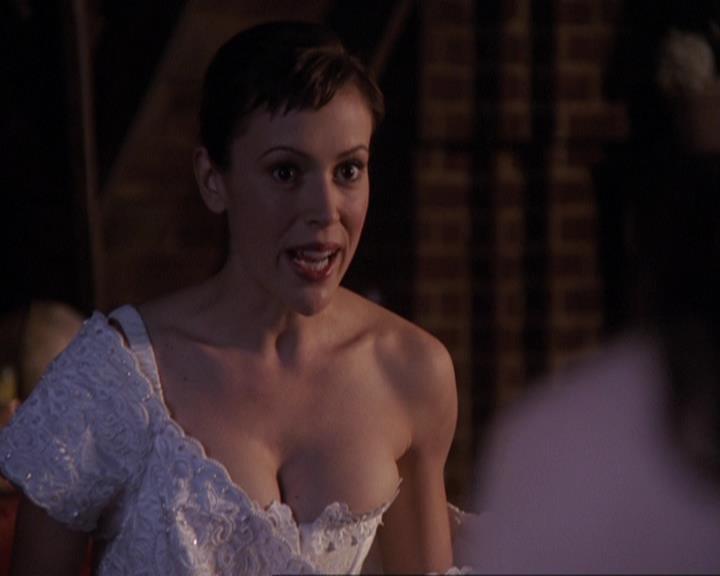 Charmed-Online-dot-415Marry-Go-Around0812.jpg