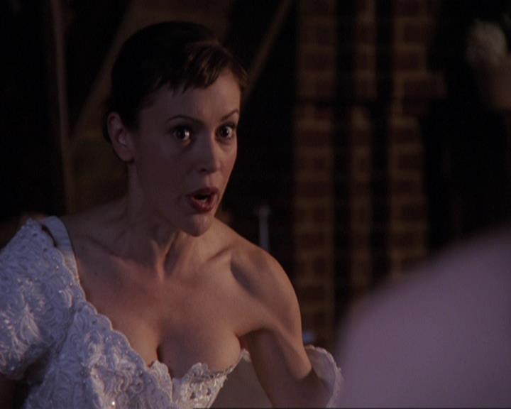 Charmed-Online-dot-415Marry-Go-Around0814.jpg