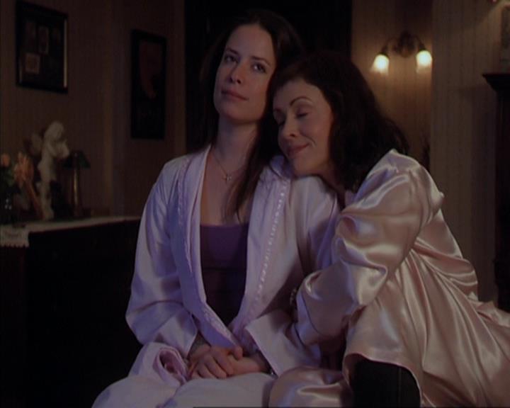 Charmed-Online-dot-415Marry-Go-Around1202.jpg