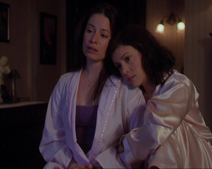 Charmed-Online-dot-415Marry-Go-Around1214.jpg