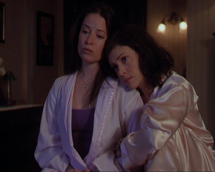 Charmed-Online-dot-415Marry-Go-Around1216.jpg