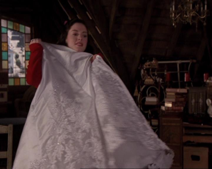 Charmed-Online-dot-415Marry-Go-Around1572.jpg