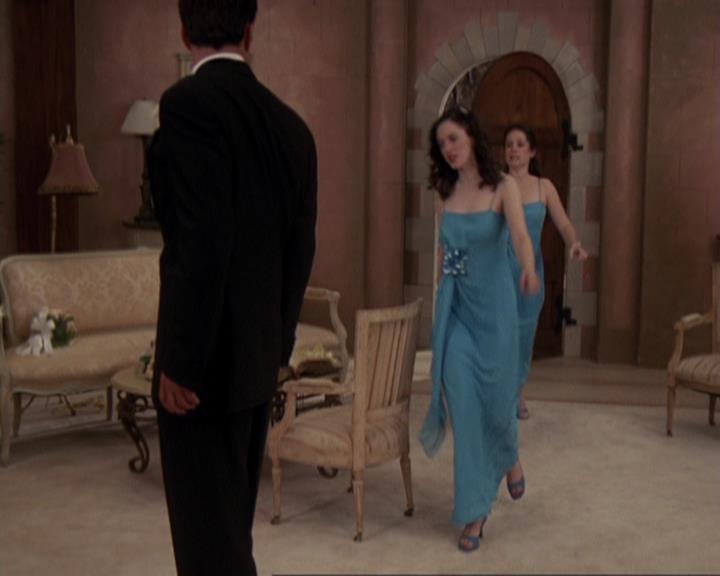 Charmed-Online-dot-415Marry-Go-Around1698.jpg