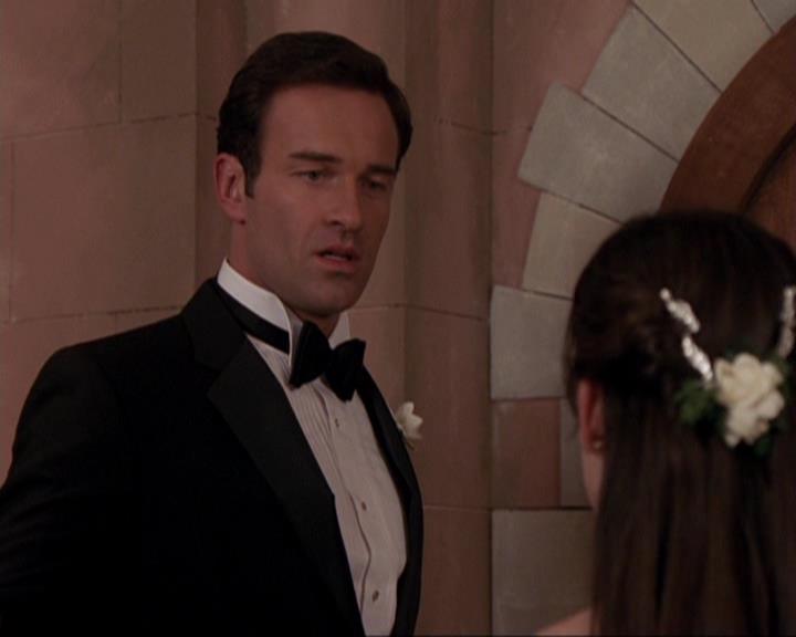 Charmed-Online-dot-415Marry-Go-Around1707.jpg