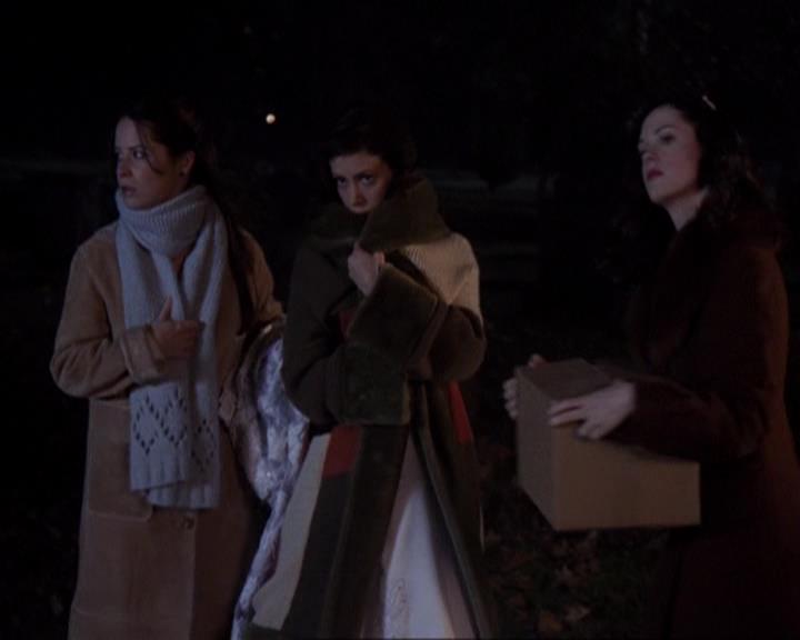 Charmed-Online-dot-415Marry-Go-Around2106.jpg