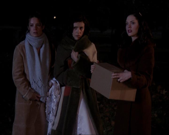 Charmed-Online-dot-415Marry-Go-Around2126.jpg