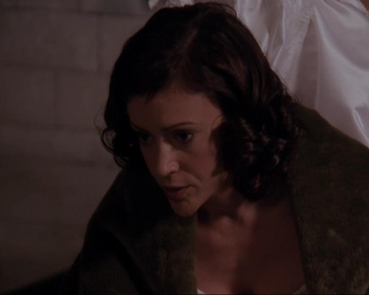 Charmed-Online-dot-415Marry-Go-Around2280.jpg