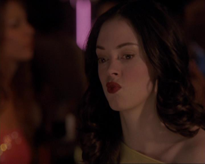 Charmed-Online-dot-416TheFifthHalliwell0025.jpg