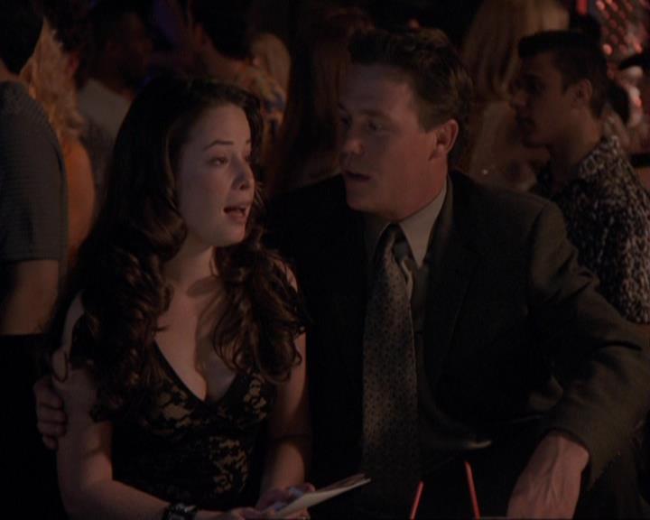 Charmed-Online-dot-416TheFifthHalliwell0090.jpg