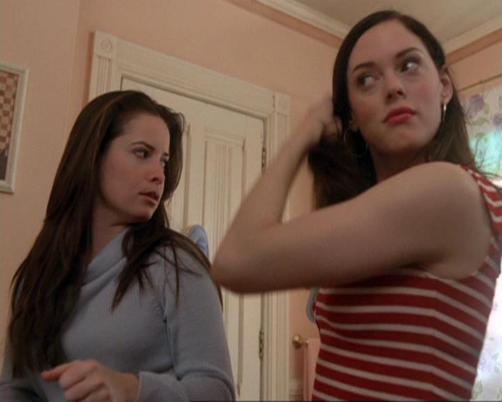 Charmed-Online-dot-416TheFifthHalliwell0319.jpg