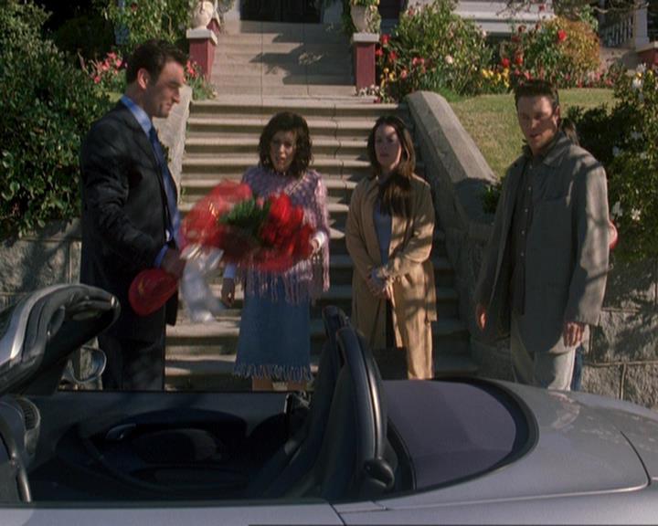 Charmed-Online-dot-416TheFifthHalliwell0353.jpg