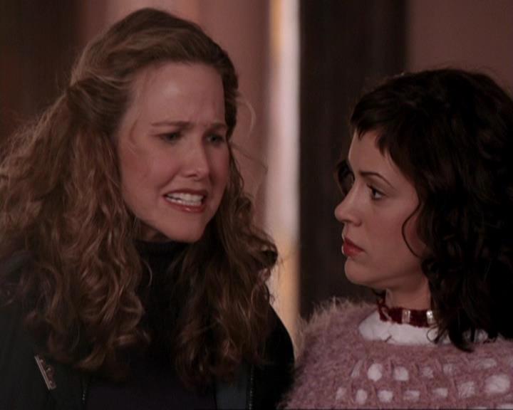 Charmed-Online-dot-416TheFifthHalliwell0932.jpg