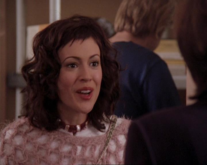 Charmed-Online-dot-416TheFifthHalliwell1246.jpg