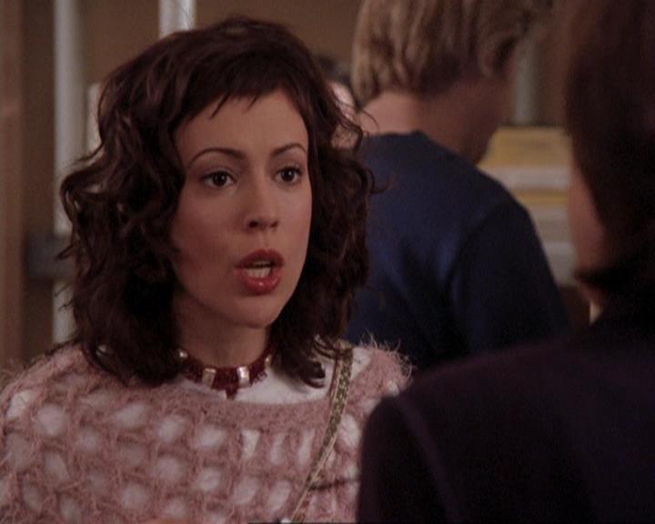 Charmed-Online-dot-416TheFifthHalliwell1247.jpg