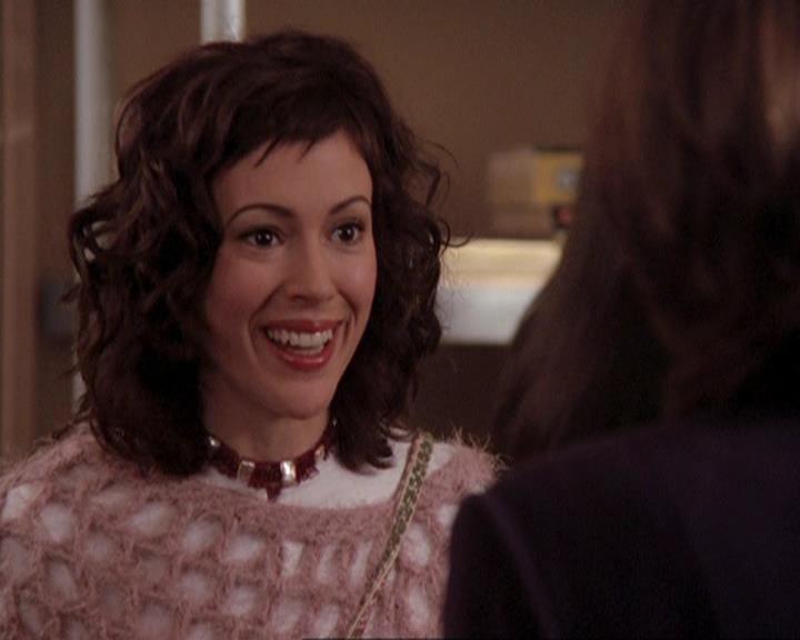 Charmed-Online-dot-416TheFifthHalliwell1252.jpg