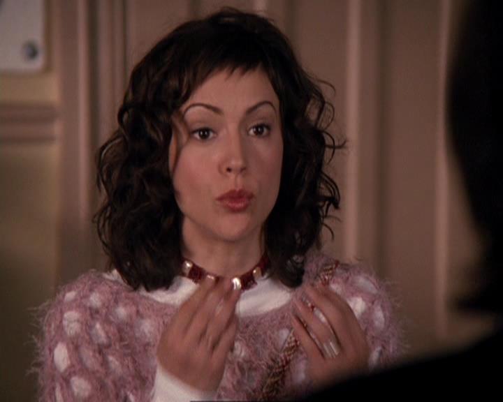 Charmed-Online-dot-416TheFifthHalliwell1291.jpg