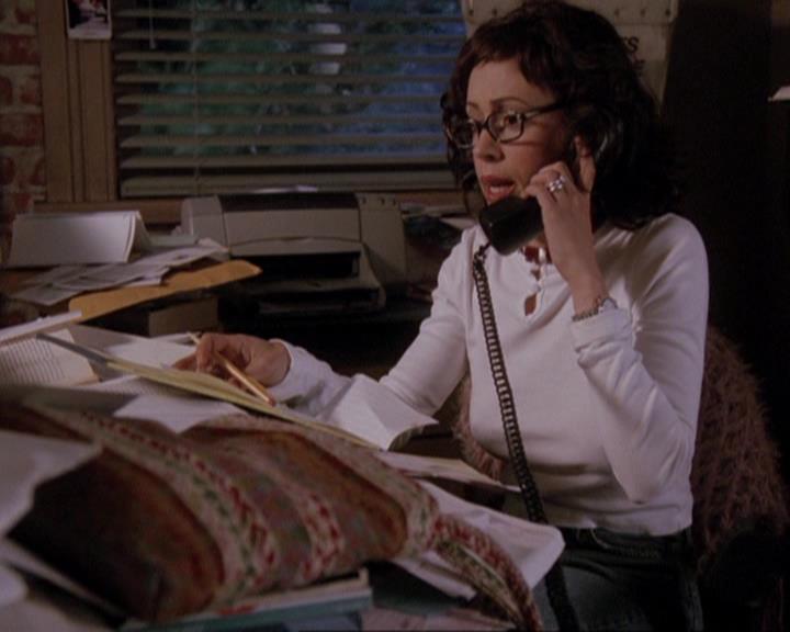 Charmed-Online-dot-416TheFifthHalliwell1481.jpg