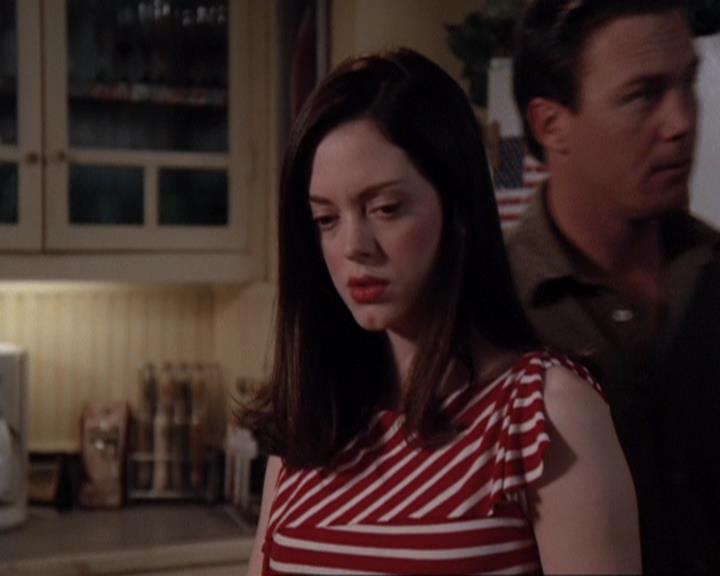 Charmed-Online-dot-416TheFifthHalliwell1517.jpg