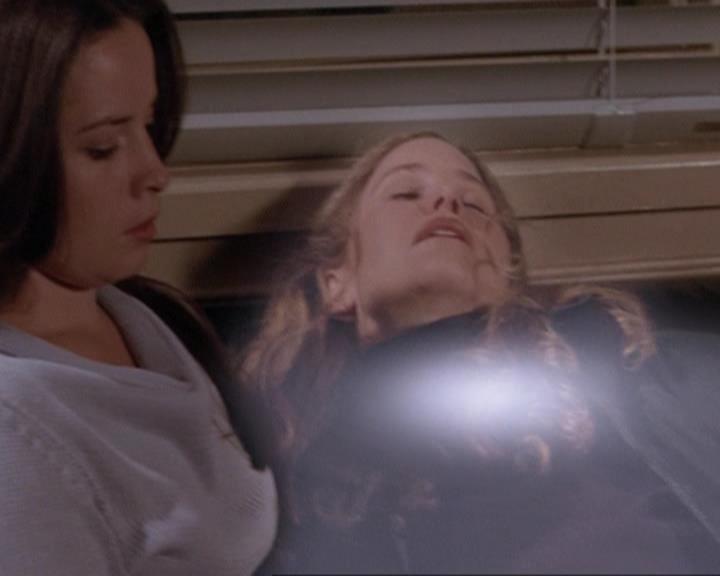 Charmed-Online-dot-416TheFifthHalliwell1627.jpg