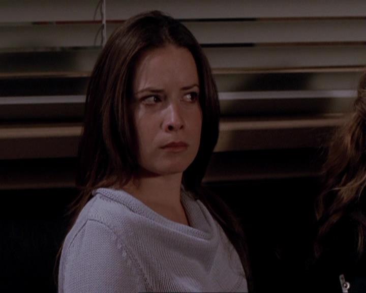 Charmed-Online-dot-416TheFifthHalliwell1666.jpg