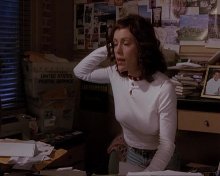 Charmed-Online-dot-416TheFifthHalliwell1671.jpg