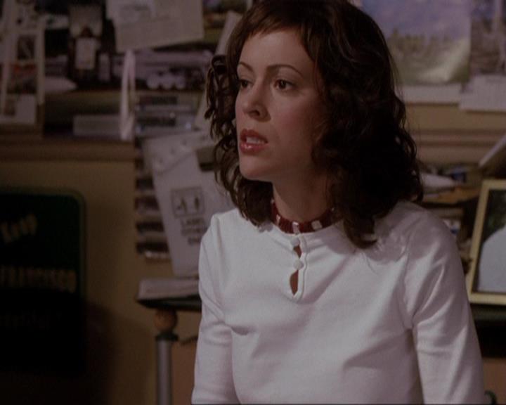 Charmed-Online-dot-416TheFifthHalliwell1682.jpg