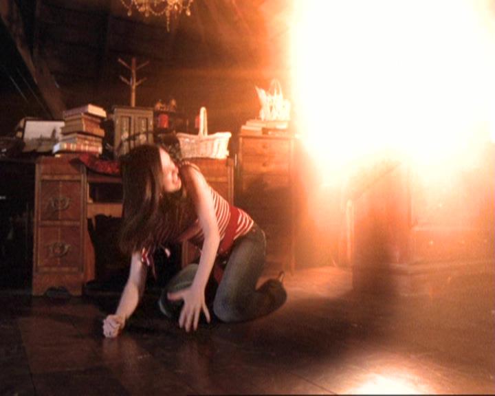 Charmed-Online-dot-416TheFifthHalliwell1697.jpg