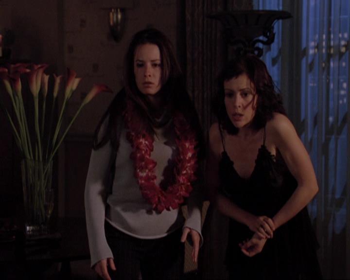 Charmed-Online-dot-416TheFifthHalliwell1911.jpg